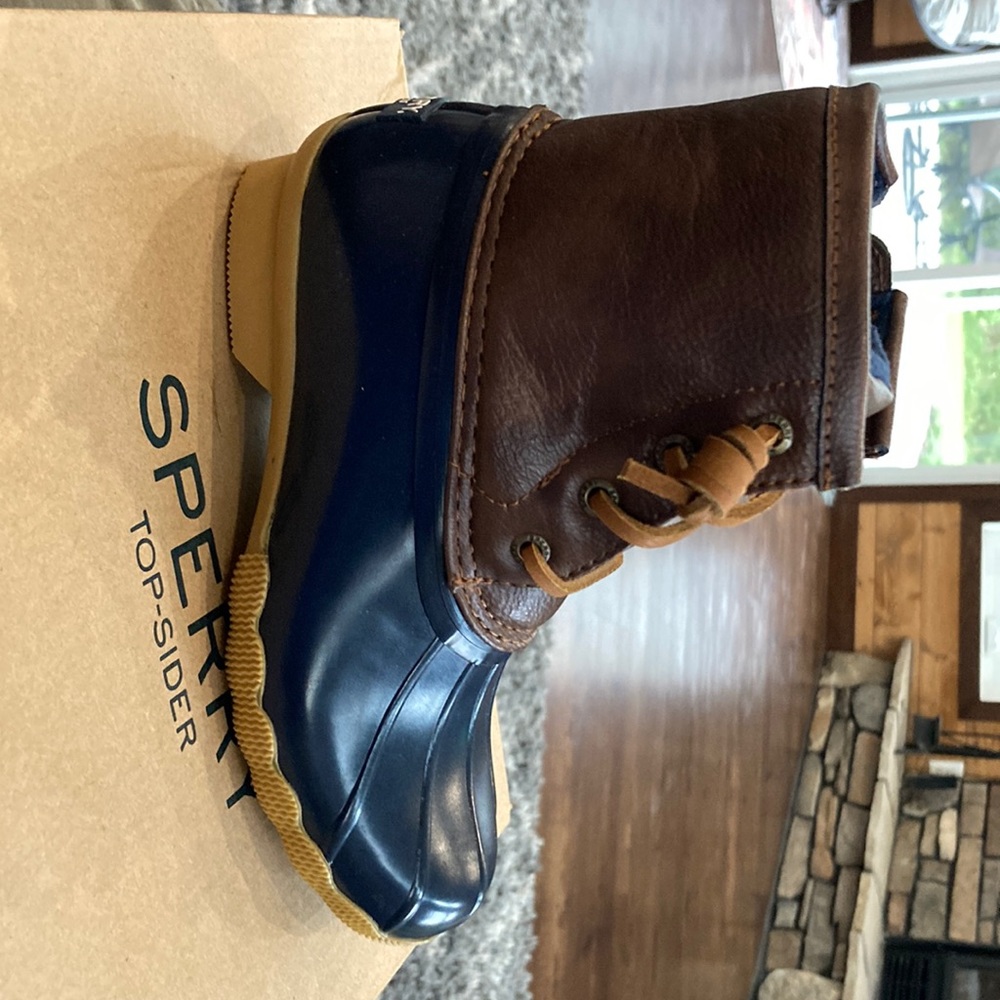 Sperry Boots - Little girls. Navy blue, side zip. Size 13